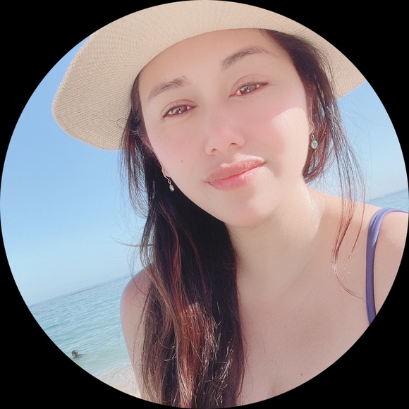 mahina_closet